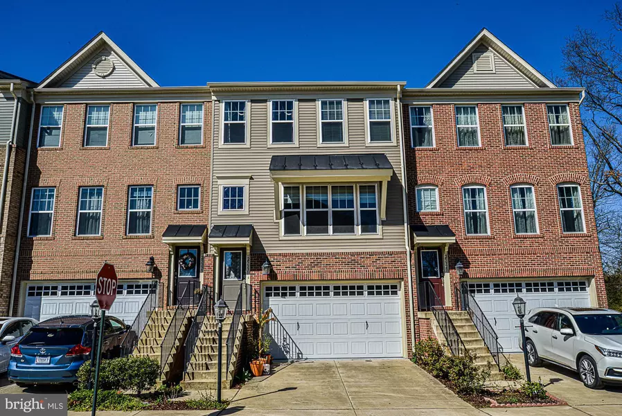 25331 WAKESTONE PARK TER, Chantilly, VA 20152