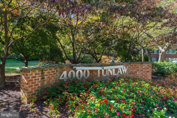 4000 TUNLAW RD NW #909, Washington, DC 20007