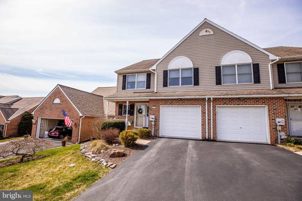 488 HILLSIDE DR, Mountville, PA 17554