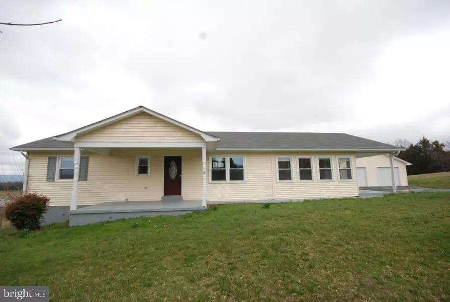 380 HILLIARDS DR, Luray, VA 22835