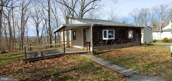 13 PLUM LN, Lebanon, PA 17046
