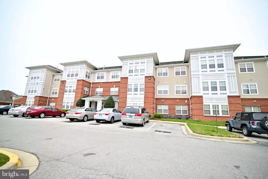 12900 FOX BOW DR #301, Upper Marlboro, MD 20774