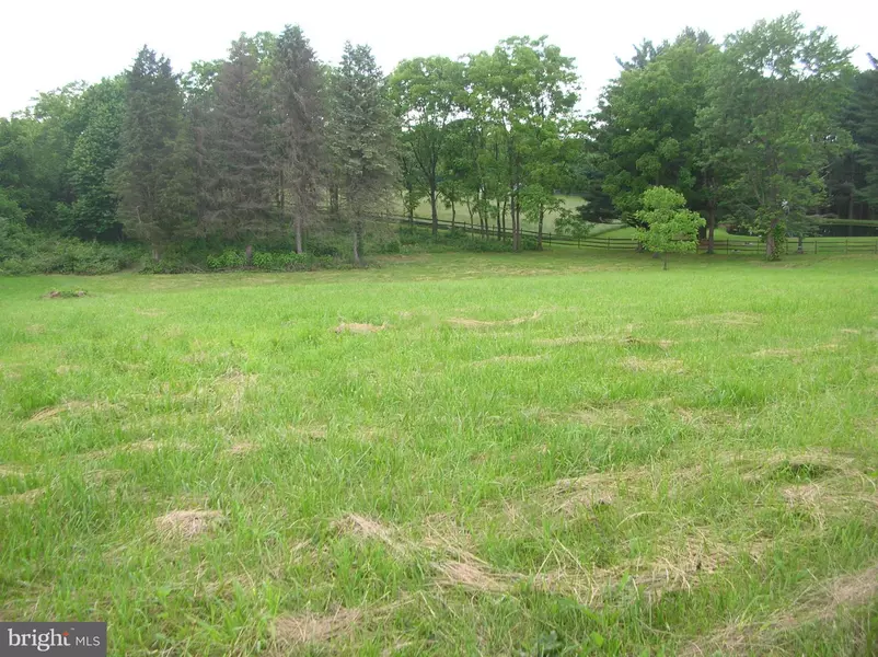 FAIRMOUNT RD, Hampstead, MD 21074