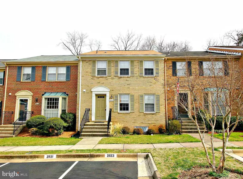 2821 FLAGMAKER DR, Falls Church, VA 22042