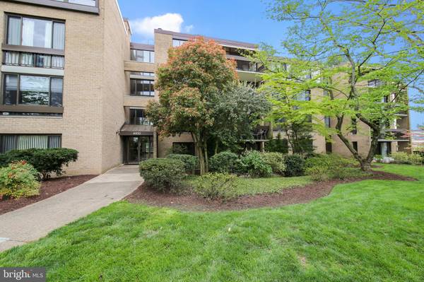 4932 SENTINEL DR #6-105, Bethesda, MD 20816