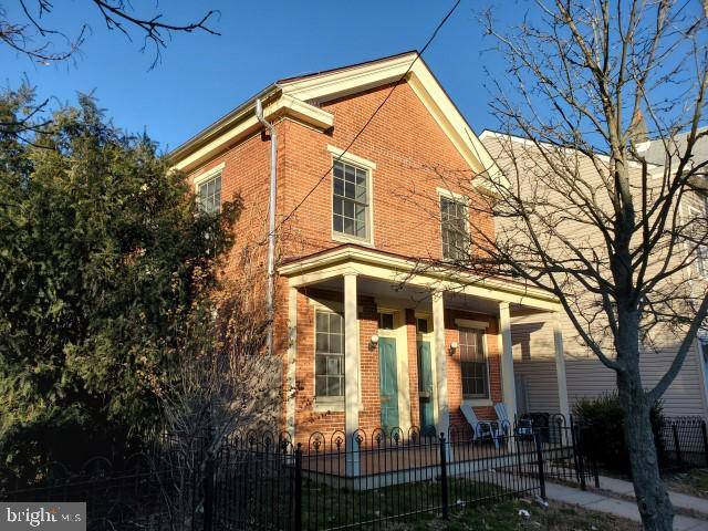 Trenton, NJ 08611,645 2ND ST