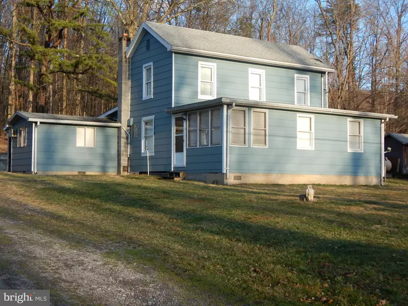 4162 ORLEANS RD, Great Cacapon, WV 25422