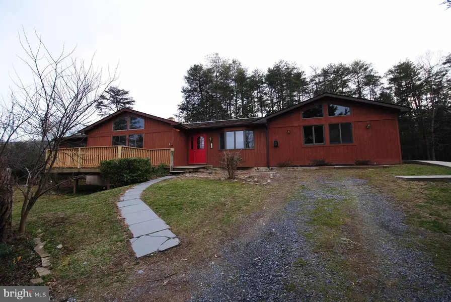 388 SEVEN FOUNTAINS RD, Fort Valley, VA 22652