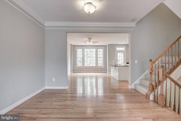 Alexandria, VA 22315,5576 JOWETT CT