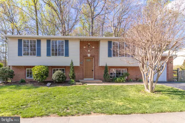 8457 RAINBOW BRIDGE LN, Springfield, VA 22153