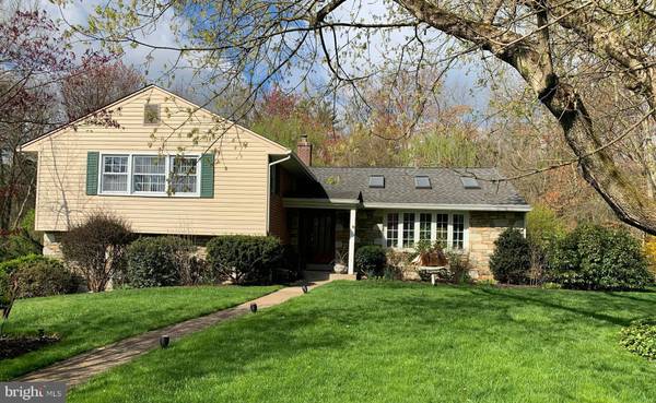 1012 SPRING VALLEY RD, Jenkintown, PA 19046