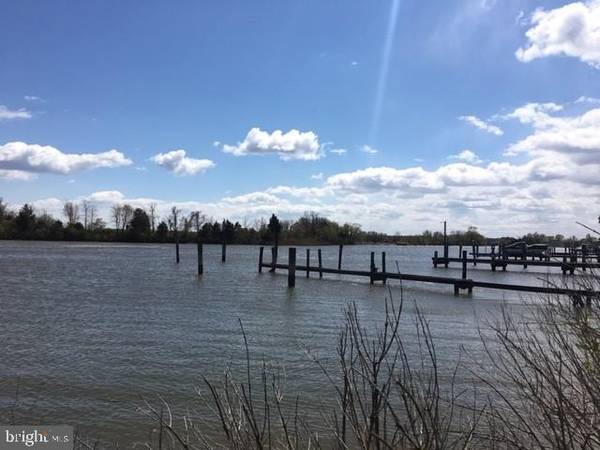Cambridge, MD 21613,5120 PAW PAW RD