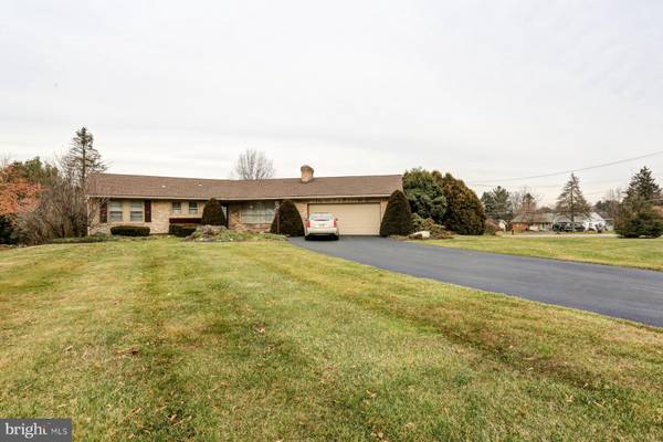 Mount Holly Springs, PA 17065,102 SUNSET DR