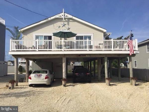 114 S 1ST ST, Surf City, NJ 08008