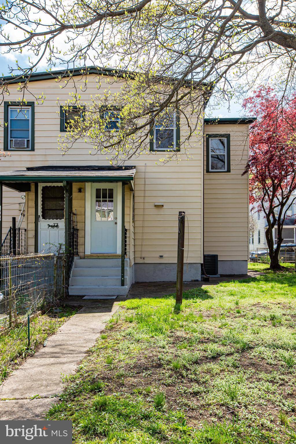 Florence, NJ 08518,1011 W 4TH ST