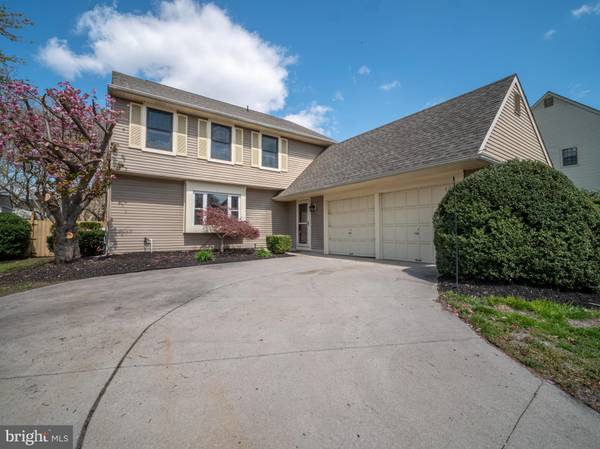 3 LAVENHAM CT, Mantua, NJ 08051