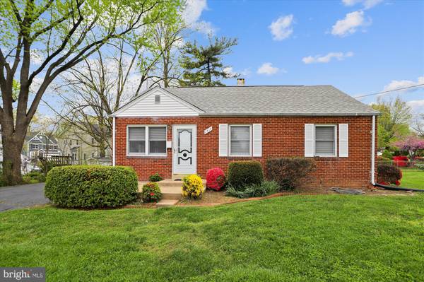 7414 LISLE AVE, Falls Church, VA 22043