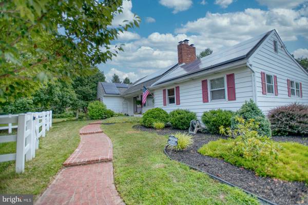 664 CLAYTON RD, Williamstown, NJ 08094