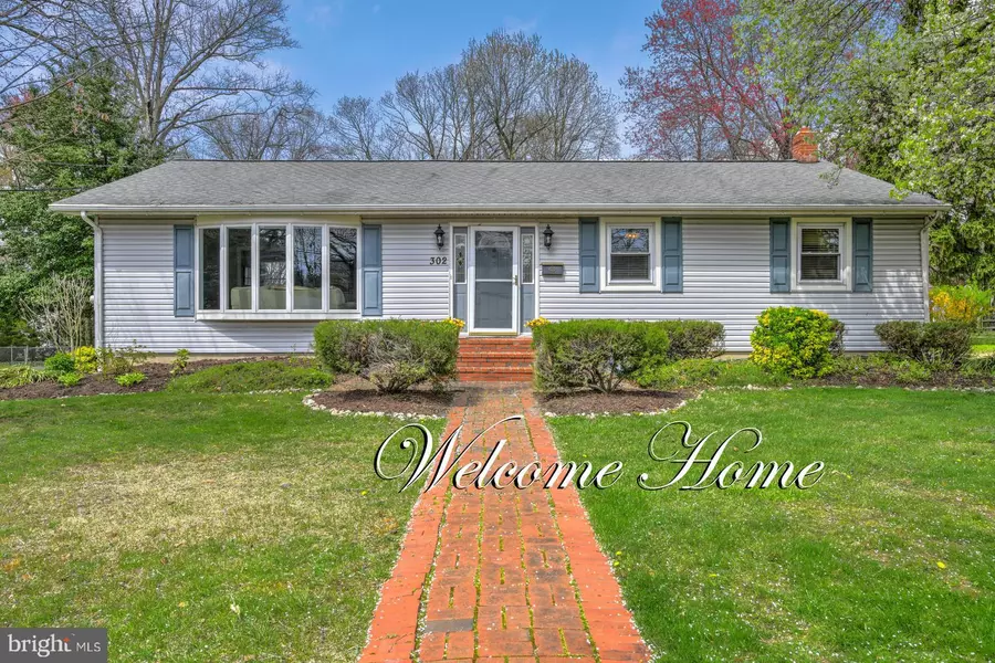 302 VILLINGER AVE, Cinnaminson, NJ 08077