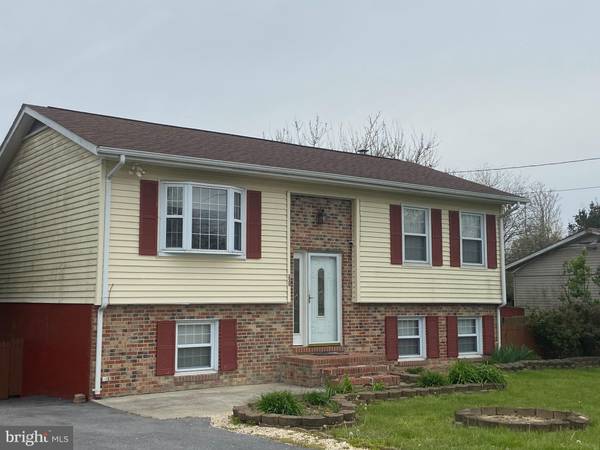 230 LARIAT, Kearneysville, WV 25430