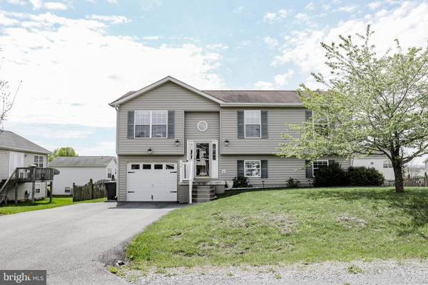 72 BEETLE DR, Martinsburg, WV 25403