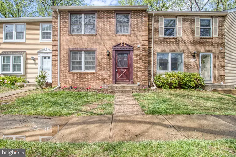 6826 MONTIVIDEO SQUARE CT, Falls Church, VA 22043