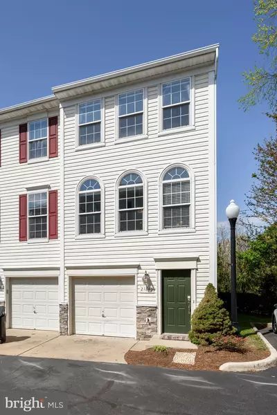 21845 COBBLE POND SQ #47, Ashburn, VA 20147