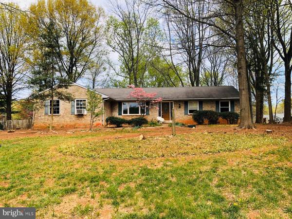 16310 POPLAR HILL RD, Haymarket, VA 20169