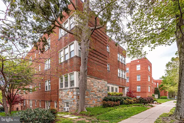 3925 DAVIS PL NW #103, Washington, DC 20007