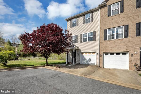 28 TOMS BROOK DR, Toms Brook, VA 22660