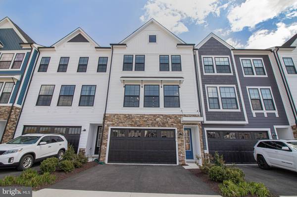 Chantilly, VA 20152,25476 HARTLAND ORCHARD TER