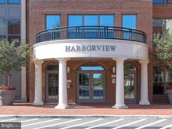 Woodbridge, VA 22191,485 HARBOR SIDE ST #914