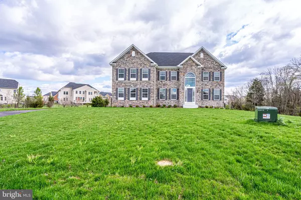 Chantilly, VA 20152,42488 ROUGH ROCK CT