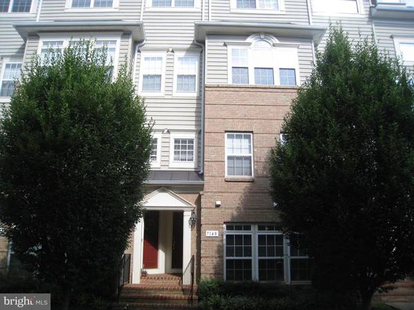 7148 LITTLE THAMES DR #190, Gainesville, VA 20155