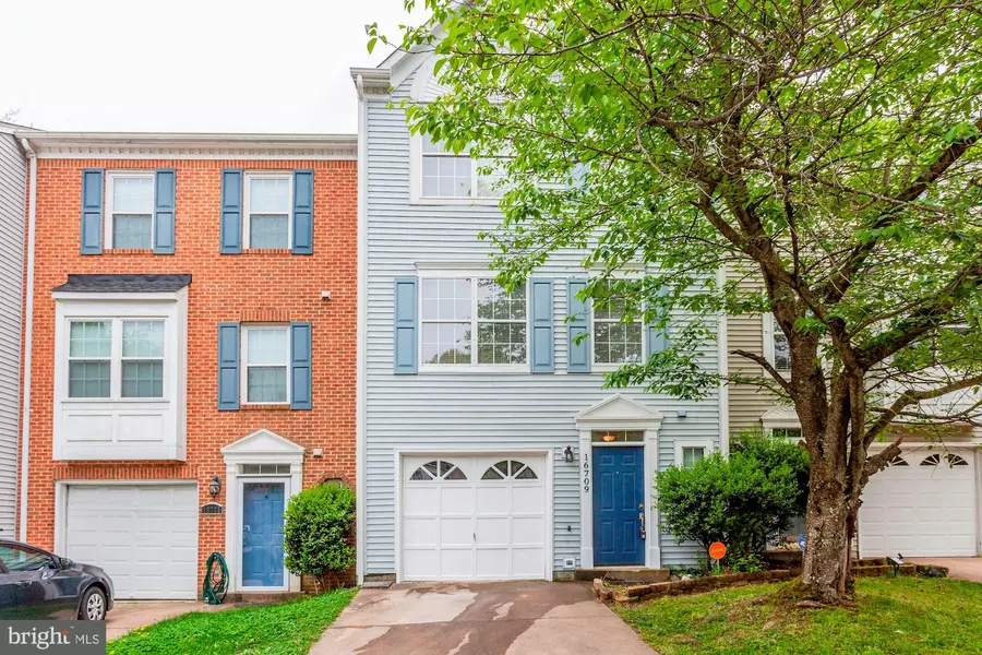 16709 CAPON TREE LN, Woodbridge, VA 22191