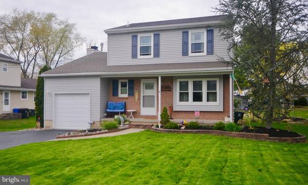 80 BERGEN AVE, Sewell, NJ 08080