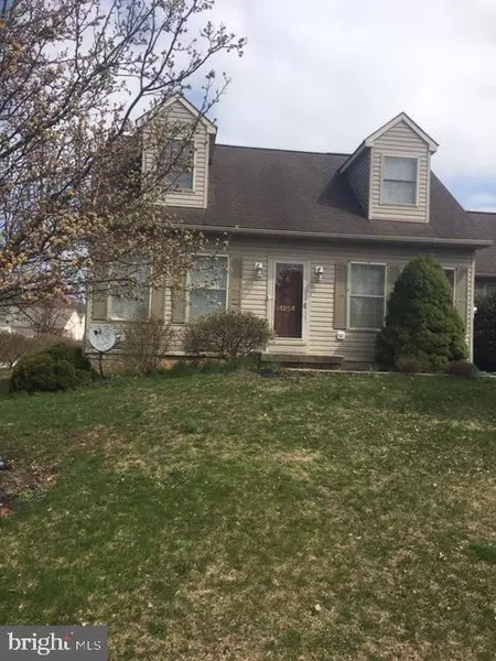 1254 MILL ST, Bowmansville, PA 17507