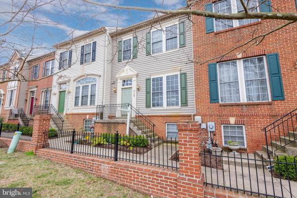 8189 SKELTON CIR, Falls Church, VA 22042