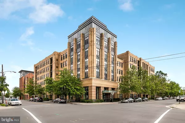 525 N FAYETTE ST #608, Alexandria, VA 22314