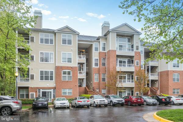 4210-V MOZART BRIGADE LN, Fairfax, VA 22033