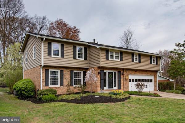 2310 CREEK DR, Alexandria, VA 22308