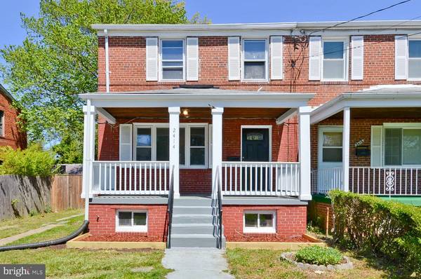 2414 SAINT CLAIR DR, Temple Hills, MD 20748