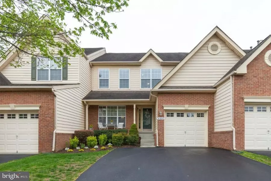 43609 DUNHILL CUP SQ, Ashburn, VA 20147