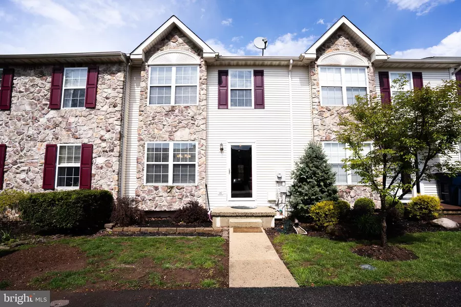 972 DOGWOOD LN, Collegeville, PA 19426