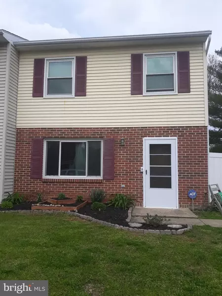 1105 WILLIAMSBURG RD, Lancaster, PA 17603