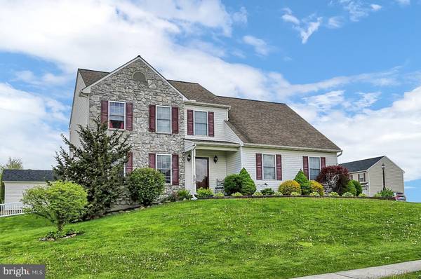 103 BRYN WAY, Mount Wolf, PA 17347