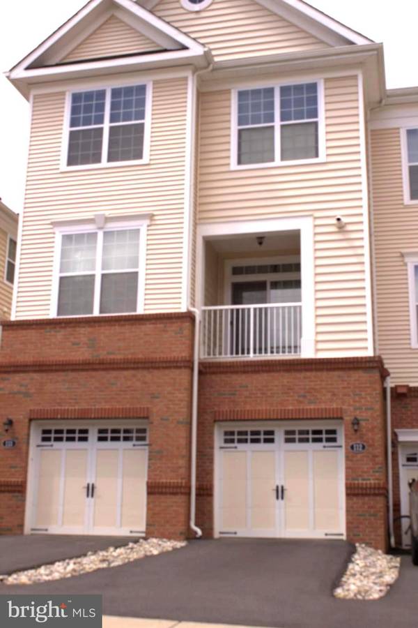 23315 MILLTOWN KNOLL SQ #112, Ashburn, VA 20148