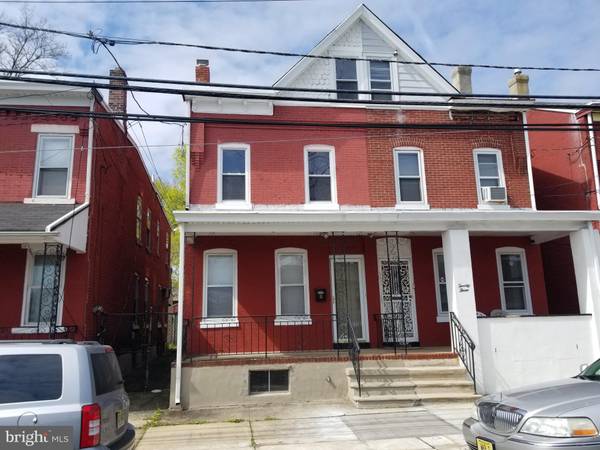 21 SHORT ST, Trenton, NJ 08618