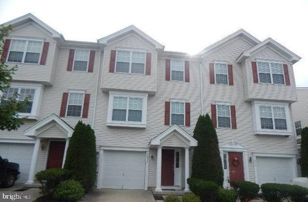 1051 BUCKINGHAM DR, Thorofare, NJ 08086