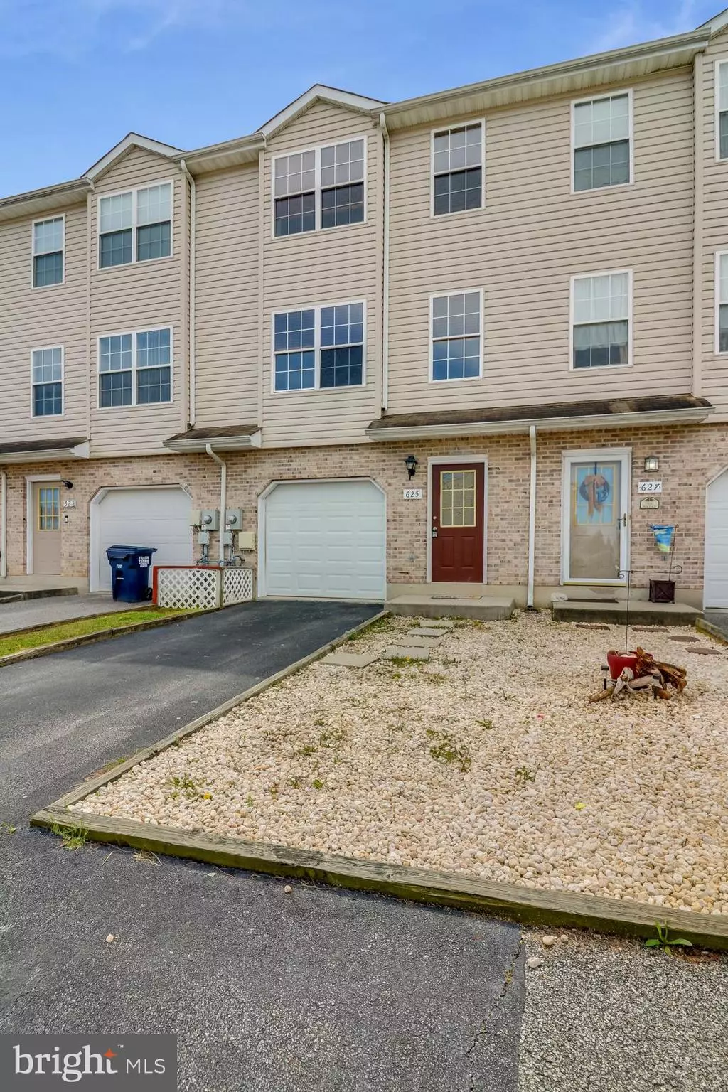 Middletown, DE 19709,625 LISA LN